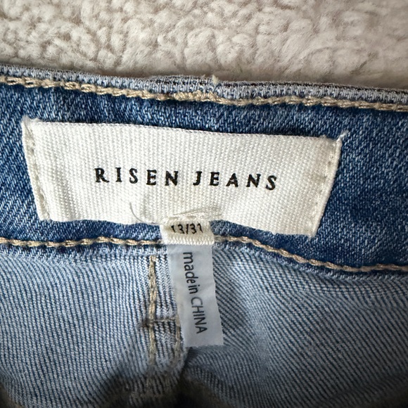 Risen Wide Leg Distressed Blue Cropped Jeans Women size 13 or 31 - Picture 11 of 12